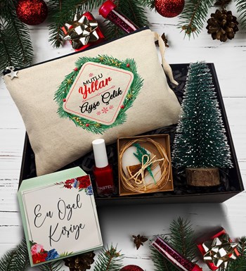 Lilyana Flowers - Yılbaşı Tasarımlı Kanvas Makyaj Çantası & Çam Ağacı & Pastel Oje & Kokulu Sabun Hediye Seti