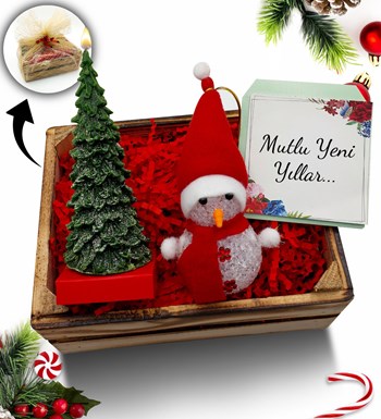 Mini Kasa İçerisinde Çam Ağacı Mum & Kardan Adam Hediye Seti