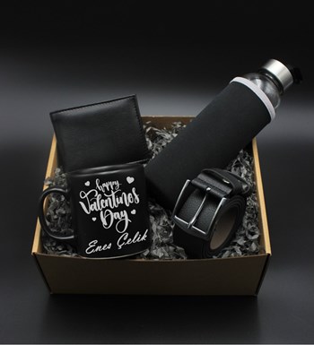 Sevgililer Gününe Özel H2O Kılıflı Cam Suluk& Kişiye Özel Happy Valentines Day Gümüş İsim Baskılı Siyah Kupa & Cüzdan& Kemer Hediye Seti