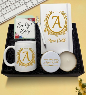 Kişiye Özel Beyaz Defter & Beyaz Kupa & Beyaz Kalem & Beyaz Metal Kutulu Mum Hediye Seti