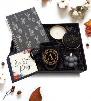 Kişiye Özel Siyah Kupa & Tasarımlı Telli Defter & Gold Detaylı Siyah Mum & Bubble Mum Hediye Seti