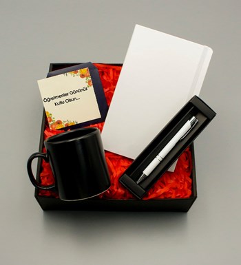 Beyaz Defter & Siyah Kupa & Beyaz Roller Kalem Hediye Seti