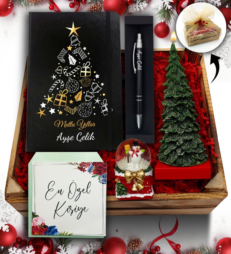 Kasa İçerisinde Çam Ağacı Mum & Kişiye Özel Siyah Defter & Kar Küresi & Kalem Hediye Seti