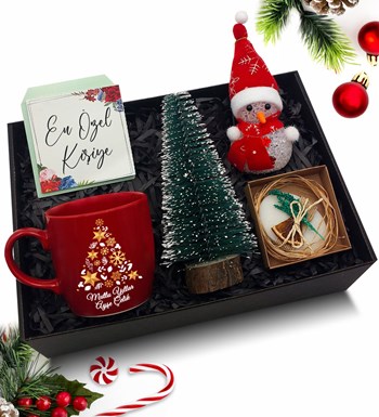 Lilyana Flowers - Yılbaşına Özel Çam Ağacı & Kişiye Özel Kırmızı Kupa & Kardan Adam & Kokulu Sabun Hediye Seti