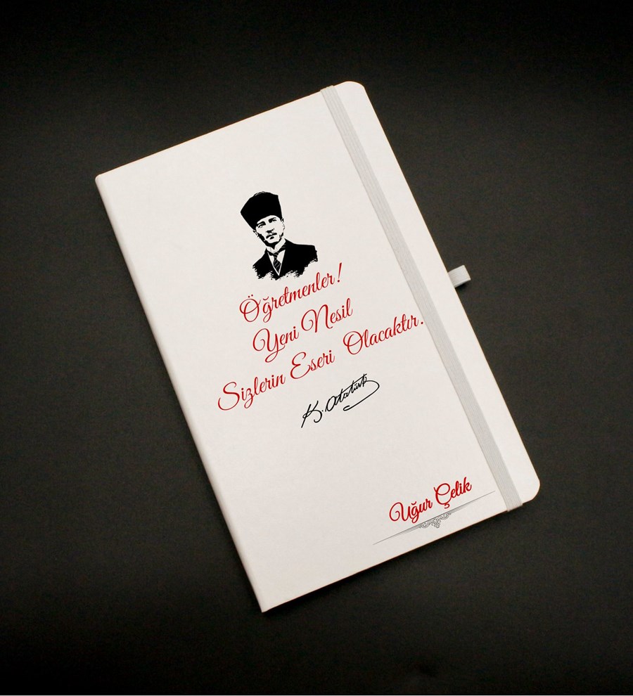 Atatürk Tasarımlı Kişiye Özel Beyaz Defter & Beyaz Kupa & Cüzdan ve Kartlık & Beyaz Roller Kalem & Bubble Mum Hediye Seti