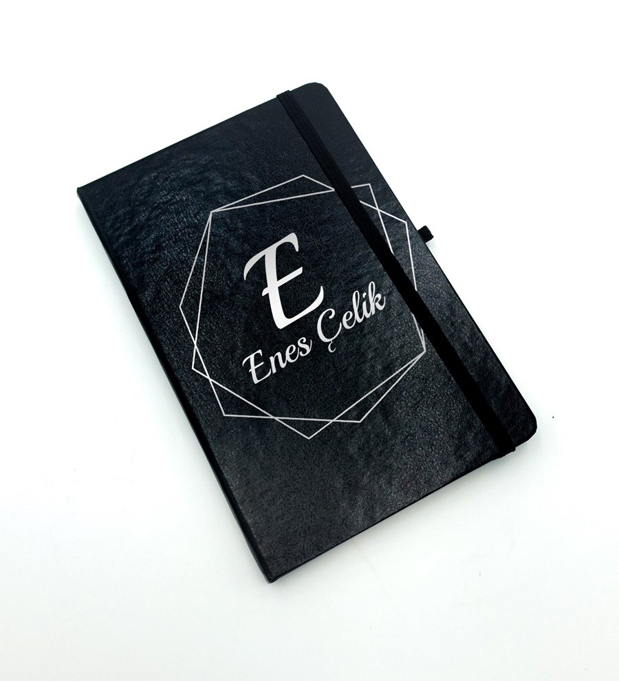 Kişiye Özel Siyah Defter & Beyaz Kupa Bardak & Siyah Zippo Tarzı Çakmak & Siyah Kalem Hediye Seti