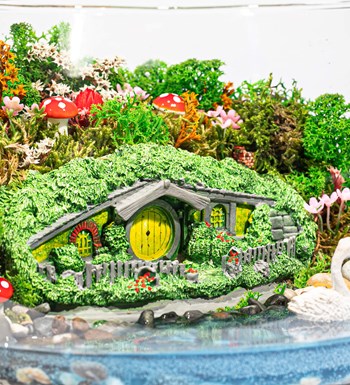 Shire Serisi Huzurlu Hobbit Bahçesi Göl Evi Teraryum - Oslo