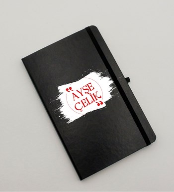 Kişiye Özel Siyah Defter & Kişiye Özel Deri Kılıflı Siyah Termos & Kişiye Özel Siyah Roller Kalem Hediye Seti