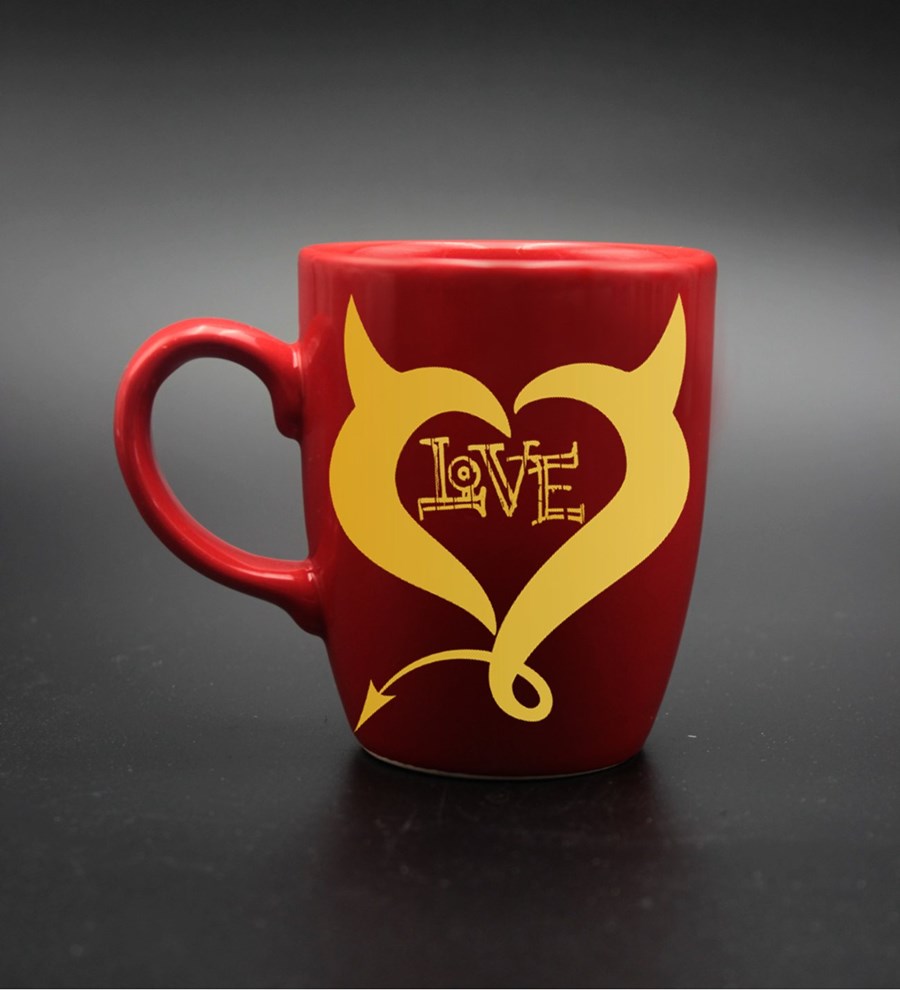 Sevgililer Gününe Özel, Kalpli Love Baskılı Kırmızı Kupa & Gümüş Kaplama Melek Kolye & Kırmızı Kadın Cüzdanı Hediye Seti (Model 2)