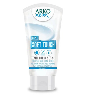 Kişiye Özel Siyah Makyaj Çantası & Makyaj Aynası & Pastel Oje & Arko Nem Soft Touch & Flormar Göz Kalemi