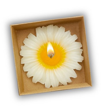 Sevgililer Günü Temalı Kişiye Özel Beyaz Kupa & Fular & Kalpli Anahtarlık & Çiçek Mum Hediye Seti