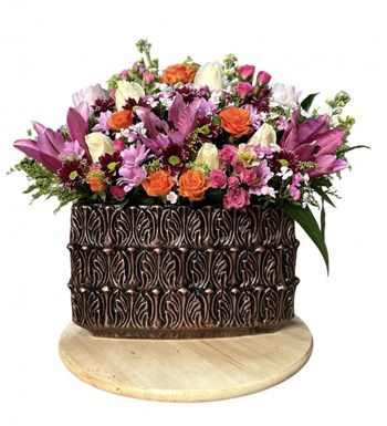 Deluxe Quality Best Flowers Gifting