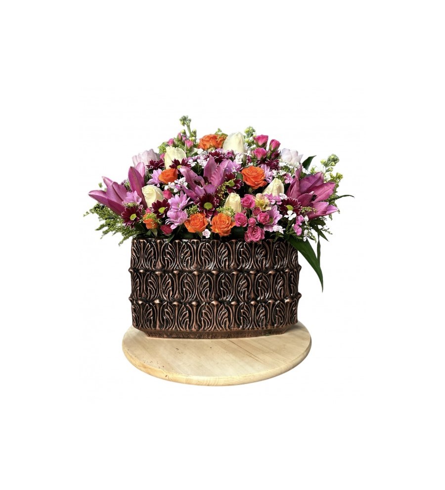 Deluxe Quality Best Flowers Gifting