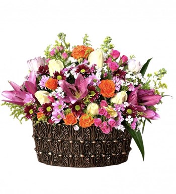 Deluxe Quality Best Flowers Gifting