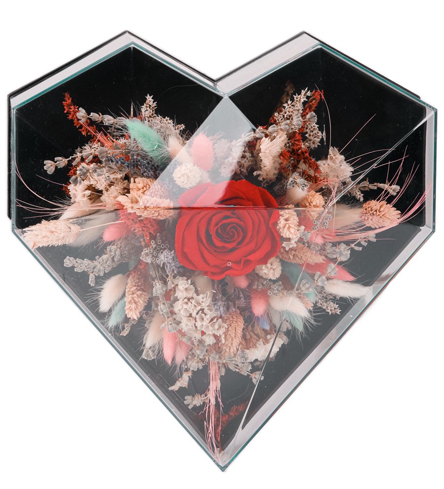 Love Box - Kalp Kutuda Kırmızı Solmayan Gül Tasarım 