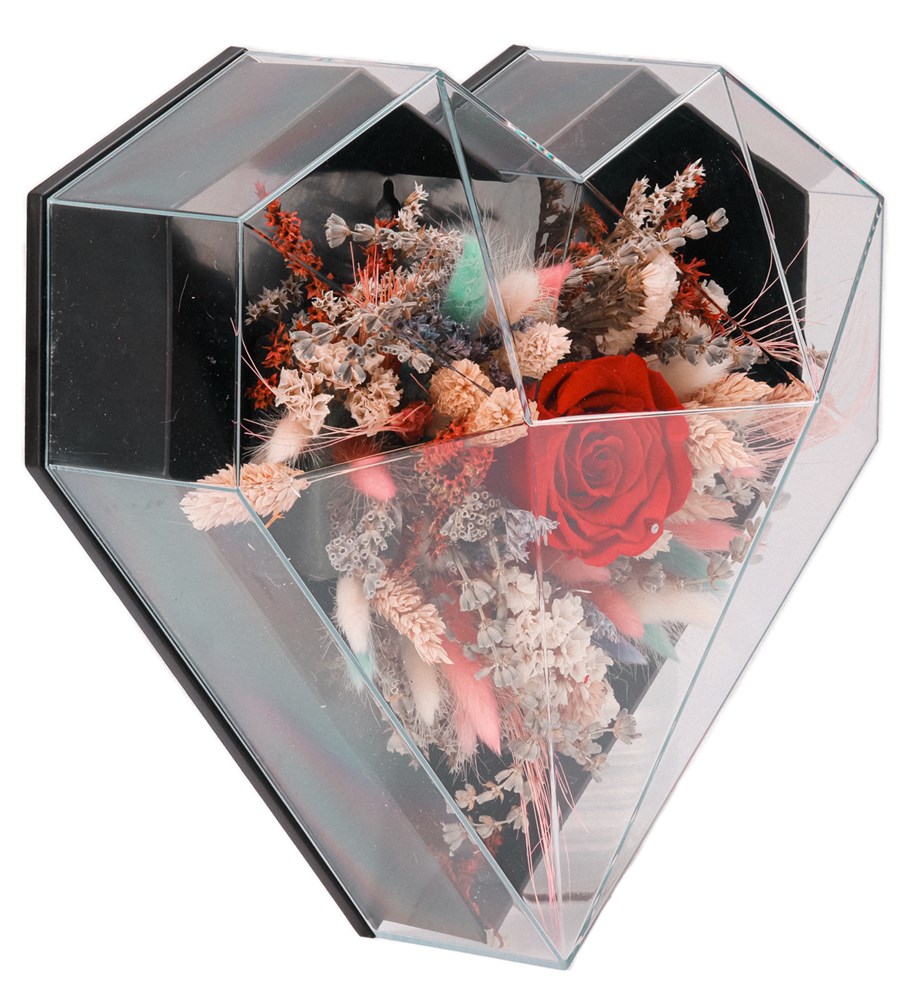 Love Box - Kalp Kutuda Kırmızı Solmayan Gül Tasarım 