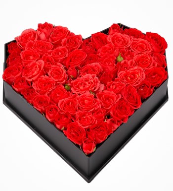 Love Box - Kalp Kutuda Kırmızı Mini Gül Tasarım