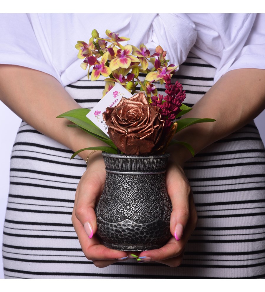 Vase in Ottoman Serisi Mini Sarı Orkide ve Metalik Bakır Solmayan Gül 