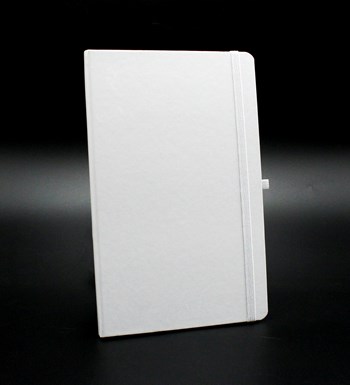 Beyaz Defter & Siyah Kupa & Siyah Roller Kalem Hediye Seti