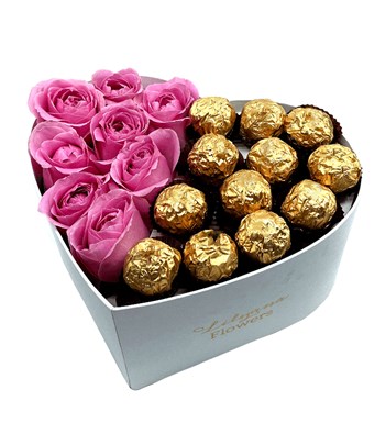 Büyük Kalpli Beyaz Kutuda Gold Çikolatalı Pembe Gül