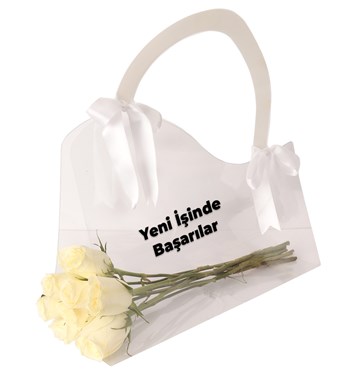 Şeffaf Çantada Beyaz Gül Buketi