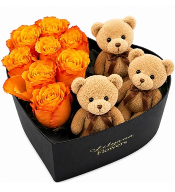 Lilyana Flowers - Büyük Kalpli Siyah Kutuda Ayıcıklı Turuncu Gül