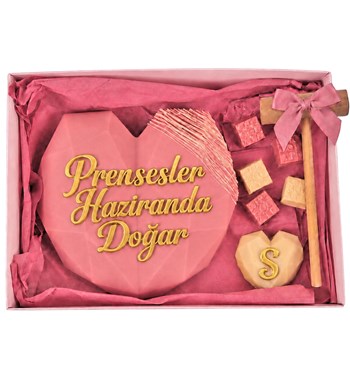 Lilyana Flowers - Pembe Kalp Pinyata Çikolata Büyük Kutu