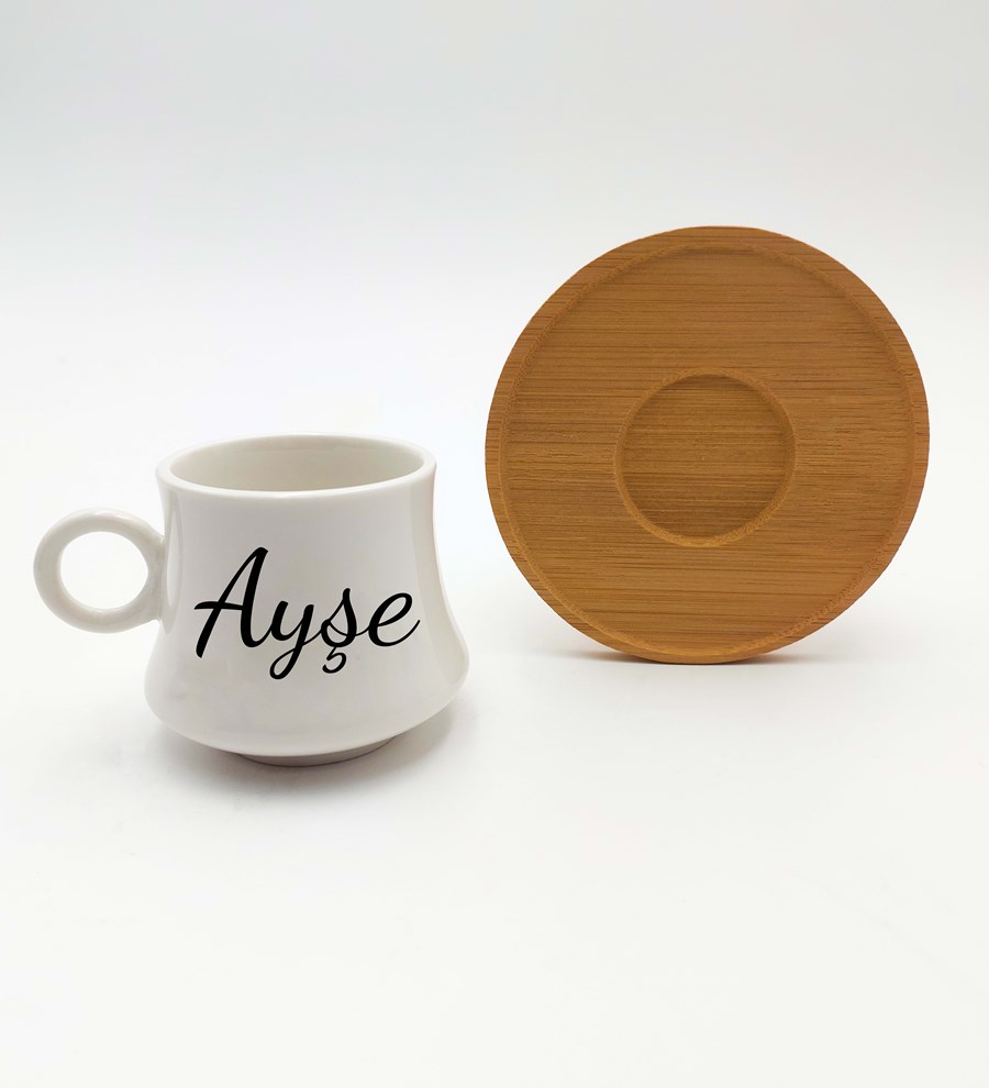 Mini Kasa İçerisinde Kişiye Özel Bambu Tabaklı Beyaz Fincan & Çam Ağacı  Hediye Seti