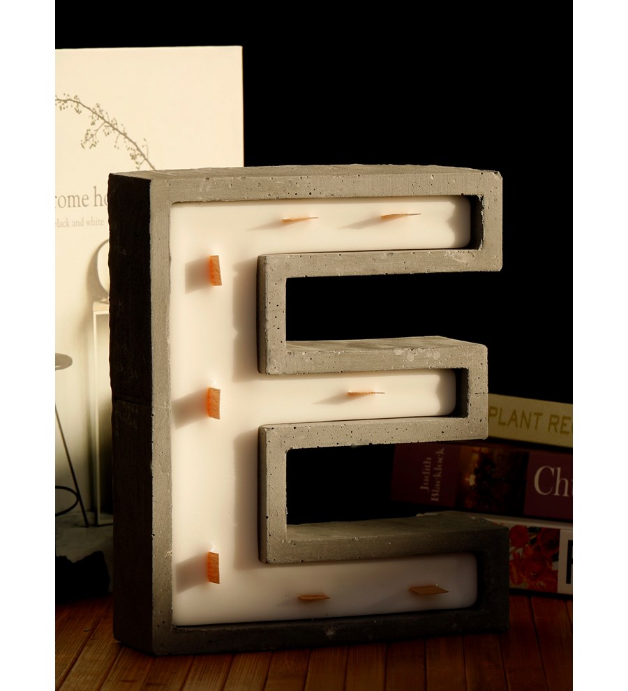 %100 Doğal Soya Wax Kişiye özel Büyük E Harfi Mum – Sandal wood
