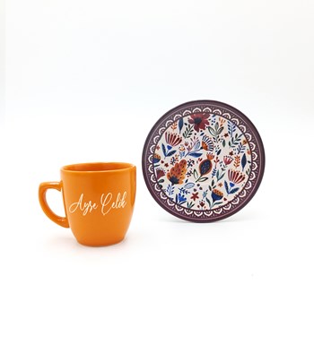 Lilyana Flowers - Kişiye Özel Turuncu Fincan & Kahve Yanı Cam Su Bardağı & Fular & Kokulu Sabun Hediye Seti