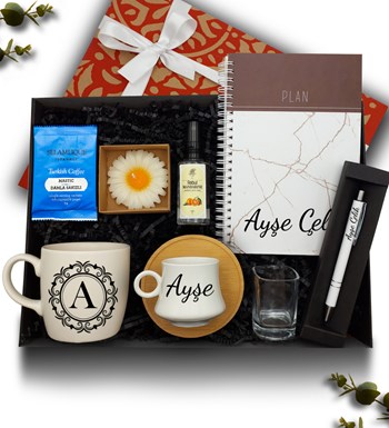 Beyaz Kupa & Bambu Tabaklı Fincan & Defter & Selamlique Mastik Kahve & Rebul Kolonya & Mum & Kahve Yanı Cam Su Bardağı & Kalem Hediye Seti