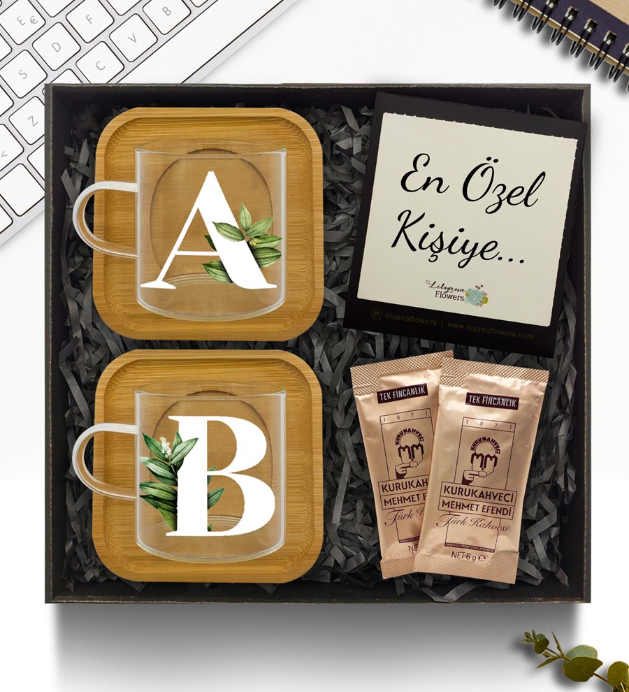 Kişiye Özel 2'li Bambu Tabaklı Cam Fincan Seti & Mehmet Efendi Türk Kahvesi Hediye Seti
