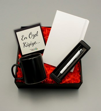Lilyana Flowers - Beyaz Defter & Siyah Kupa & Beyaz Roller Kalem Hediye Seti