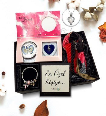 Lilyana Flowers - Charm Çelik Bileklik & İstiridye İnci Kolye & Fular Hediye Seti