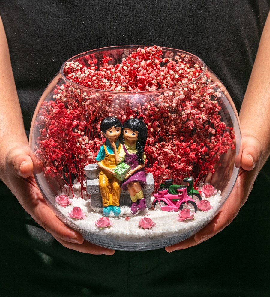Teraryum Mutlu Aşıklar Yan Yana - Pembe - Mor Elbiseli
