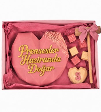 Lilyana Flowers - Pembe Kalp Pinyata Çikolata Büyük Kutu