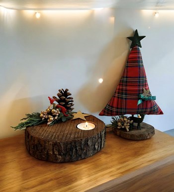 Ekose Çam Ağacı ve Kütük Dekoratif Tekli Tealight Mum