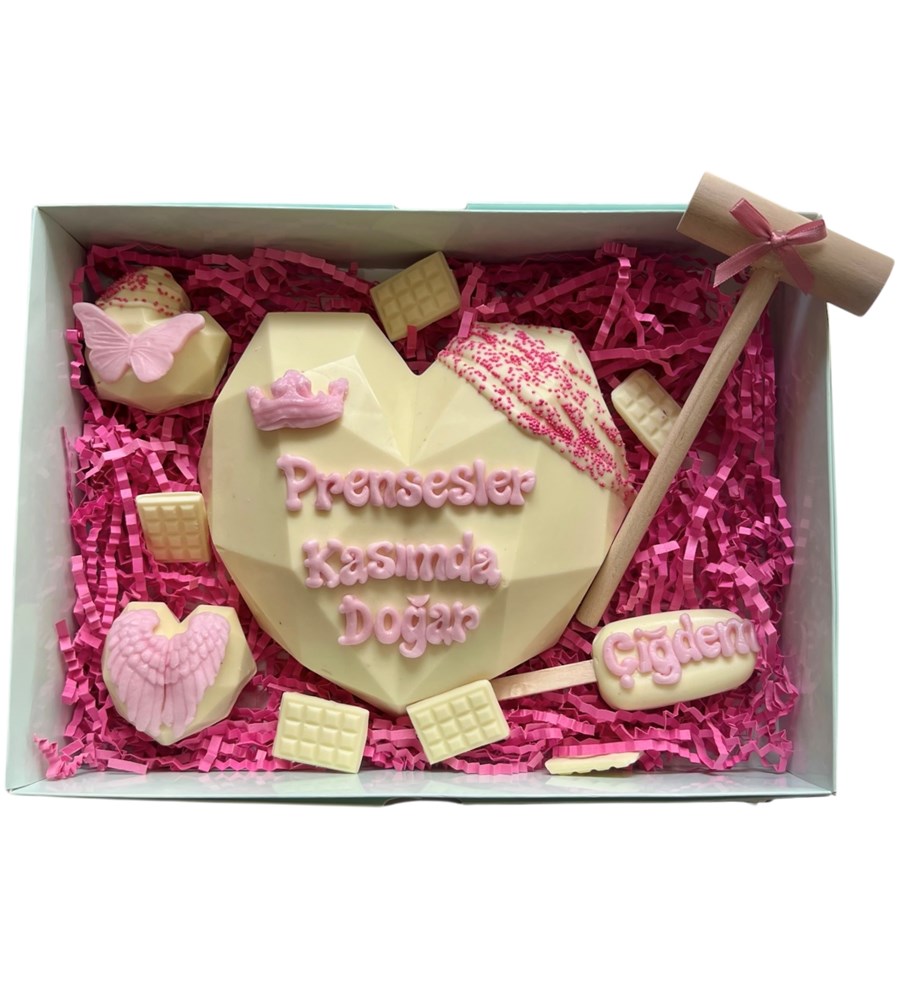 Prenseslere Özel Büyük Kırmalı Çikolata Şöleni Beyaz