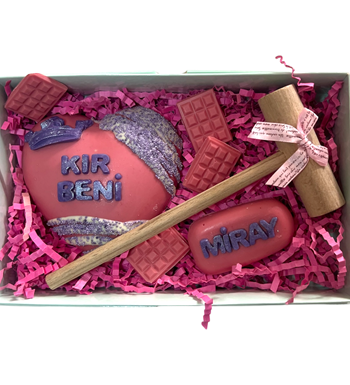 Lilyana Flowers – Kır Beni Pinyata Çikolata