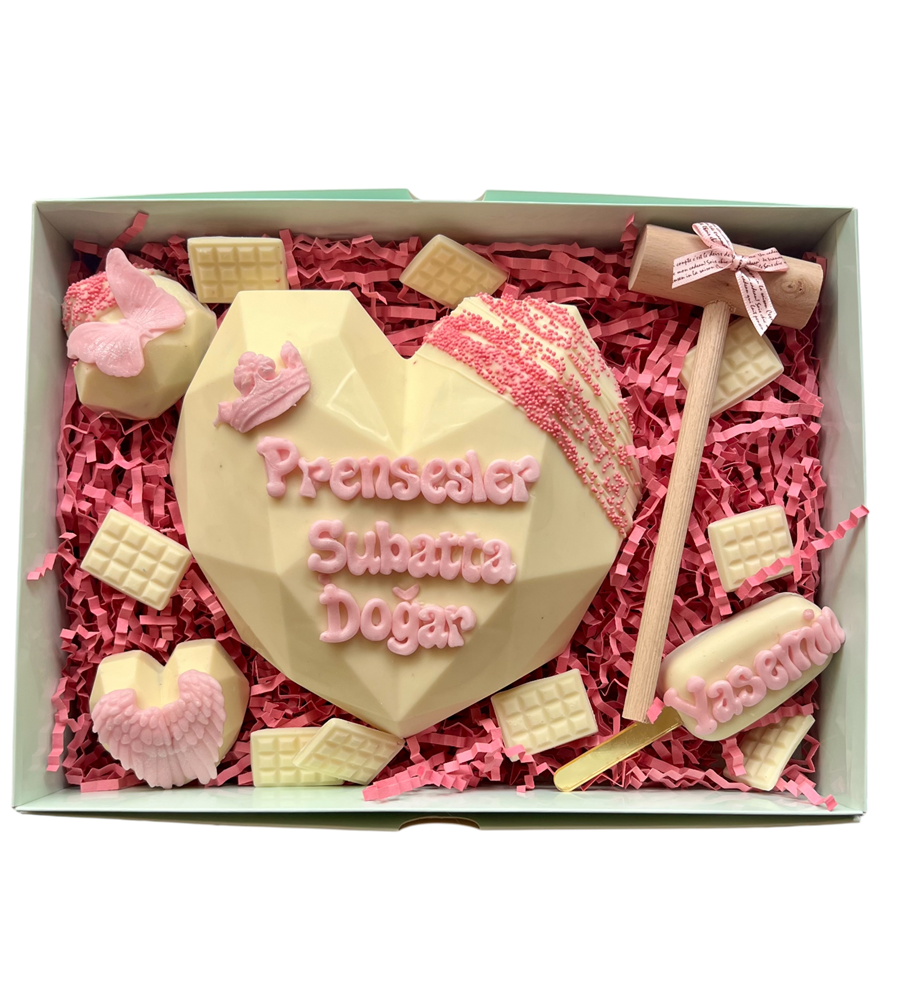 Prenseslere Özel Büyük Kırmalı Çikolata Şöleni Beyaz