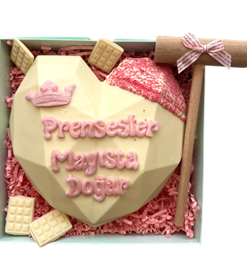 Lilyana Flowers - Prenseslere Özel Kırmalı Pinyata Çikolata (Beyaz)