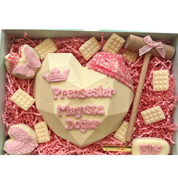 Lilyana Flowers - Prenseslere Özel Büyük Kırmalı Çikolata Şöleni Beyaz