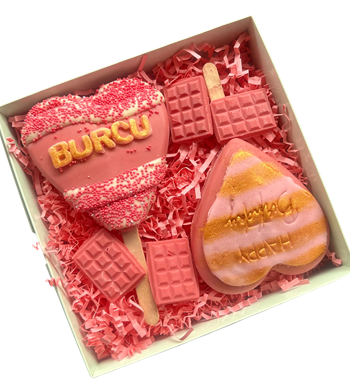 Lilyana Flowers - Happy Birthday İsimli Çikolata/Brownie Kutusu