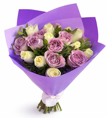 Lilyana Flowers - Premium Beyaz Lila Gül Buketi