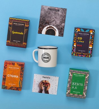 Siyah Vintage Retro Kupalı Dünya Kahvesi Hediye Kutusu