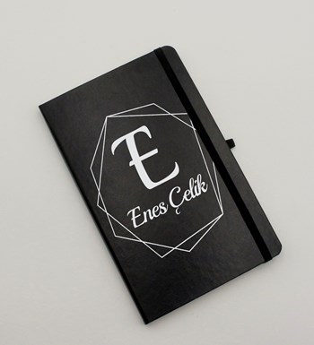 Kişiye Özel Siyah Defter & Siyah Kupa & Siyah Tükenmez Kalem & Dereceli Termos Hediye Seti