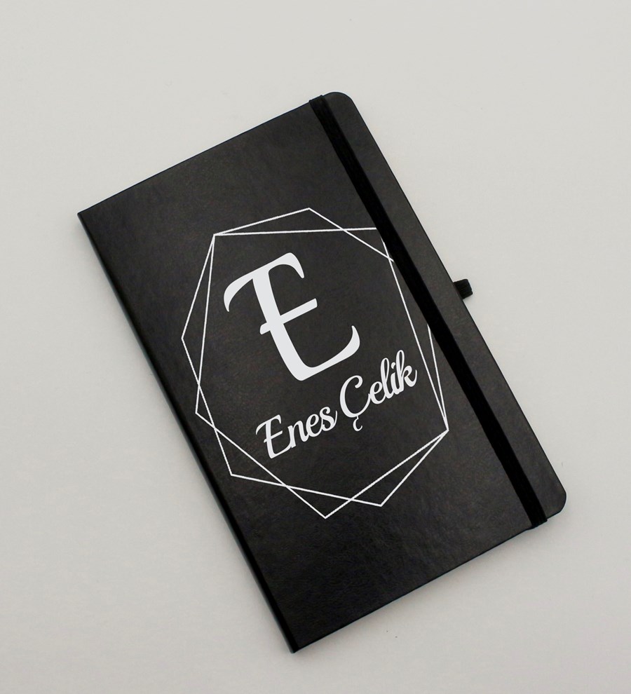 Kişiye Özel Siyah Defter & Siyah Kupa & Siyah Tükenmez Kalem & Dereceli Termos Hediye Seti