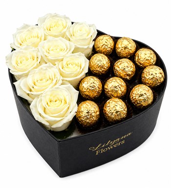 Lilyana Flowers - Büyük Kalpli Siyah Kutuda Gold Çikolatalı Beyaz Gül