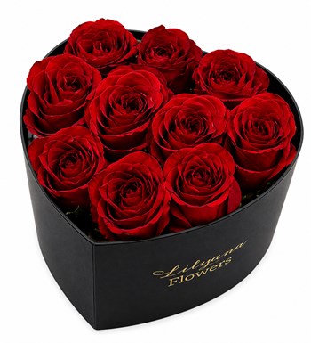 Lilyana Flowers - Küçük Kalpli Siyah Kutuda Kırmızı Gül