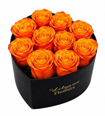 Lilyana Flowers - Küçük Kalpli Siyah Kutuda Turuncu Gül